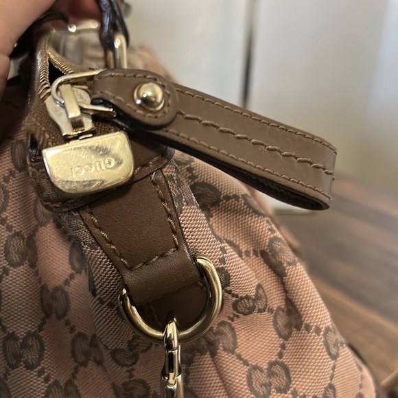 Gucci Sukey Two Way Bag - Picture 8 of 13